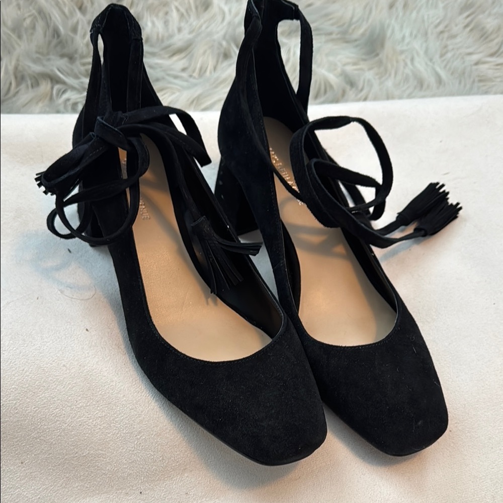 Saks Fifth Avenue - Elegant Black Suede Women's Shoes